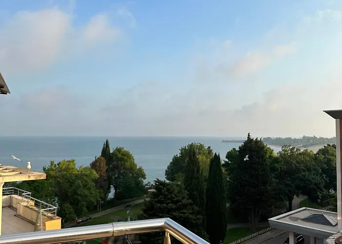 Апартамент Seaside *